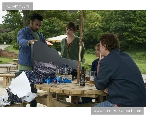 草根电竞逆袭之路平民战队冲击冠军，草根逆袭的电影有哪些